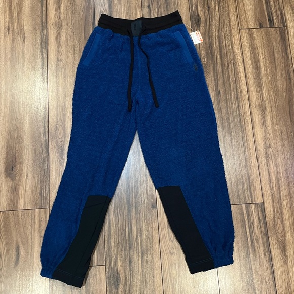 NWT Free People Movement Blue Cuddle Up Fleece Tie Waist Cozy Pants Joggers - Picture 3 of 9